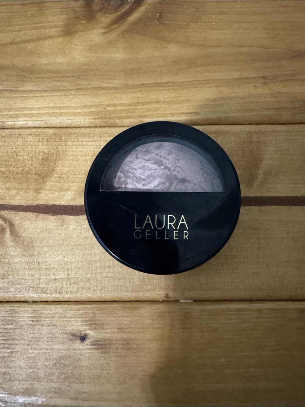 Laura Geller Baked Balance-N-Glow Illuminating Foundation - Medium